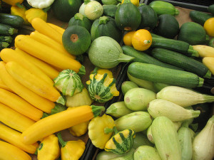 Summer-Squash-at-the-farmers-market1